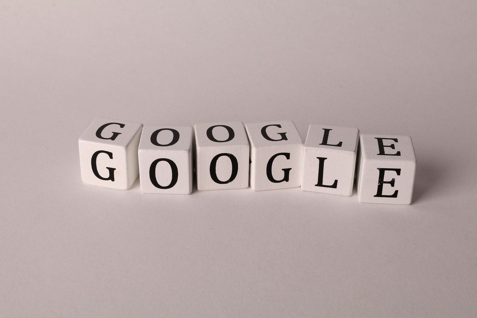 We need to generate 3 SEO-optimized article titles for smart home niche, based on insights. Titles must be 50-70 chars, use long-tail keywords, mix formats, target search intent. From knowledge base: