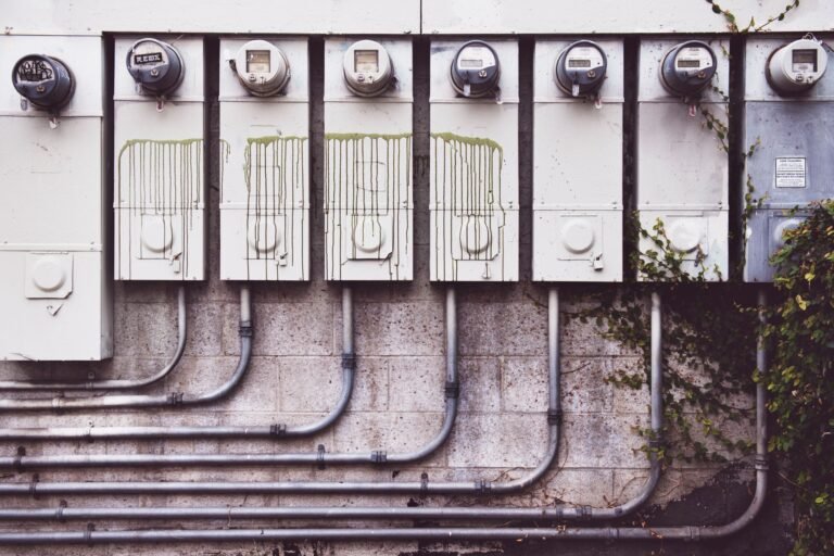 Winter Smart Home Setup: Keep Pipes Warm and Energy Bills Low